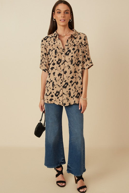 Women&#39;s Button Up Animal Print Blouse - (Taupe)