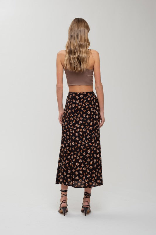 FLORAL BUTTON FRONT SPLIT HEM MIDI SKIRT - (Black)