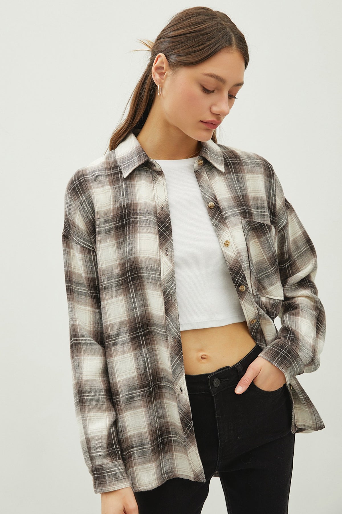 PLAID FLANNEL LONG SLEEVE BUTTON DOWN - (Charcoal)