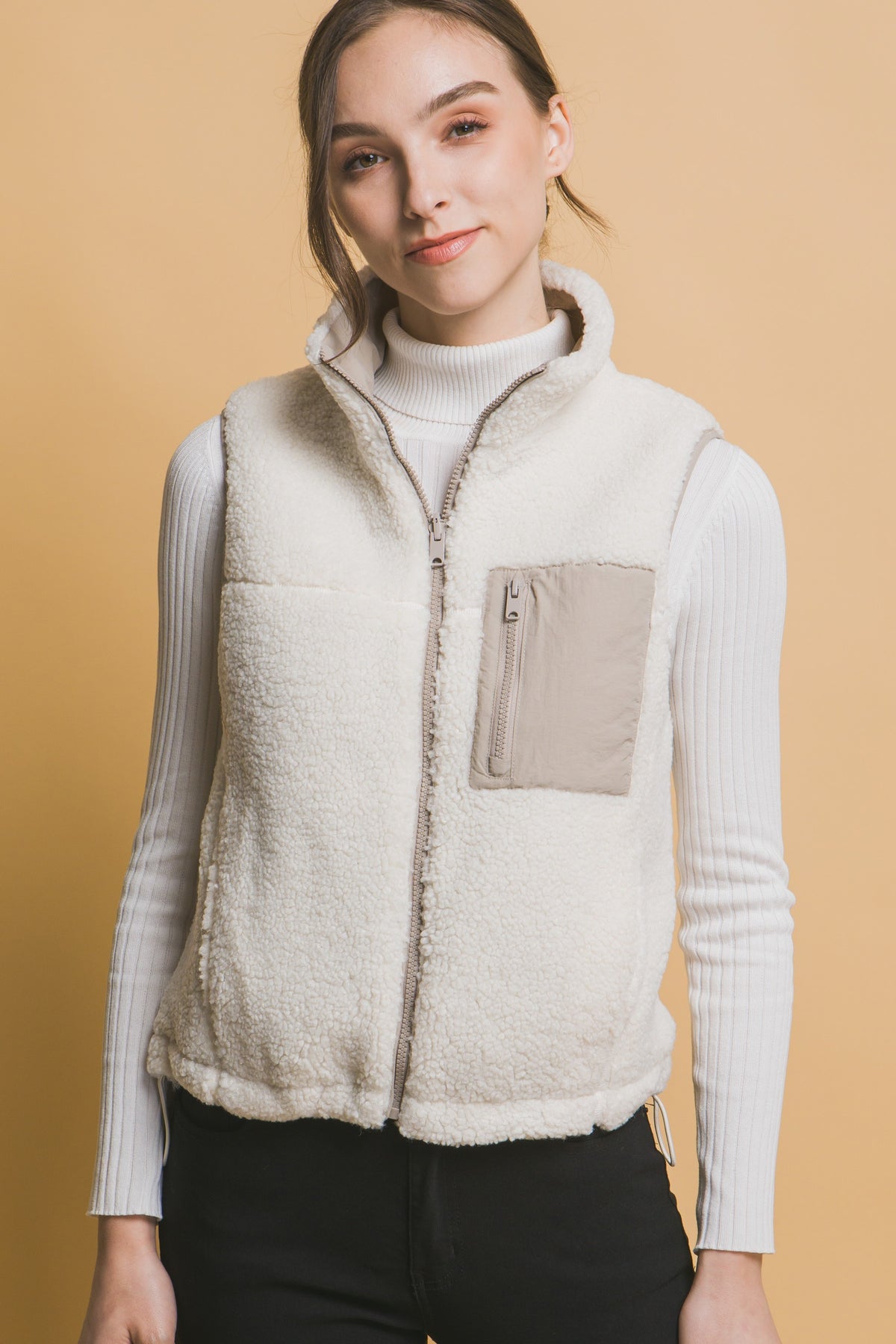 Reversible Fleece Vest With Side Pockets - (Ivory)