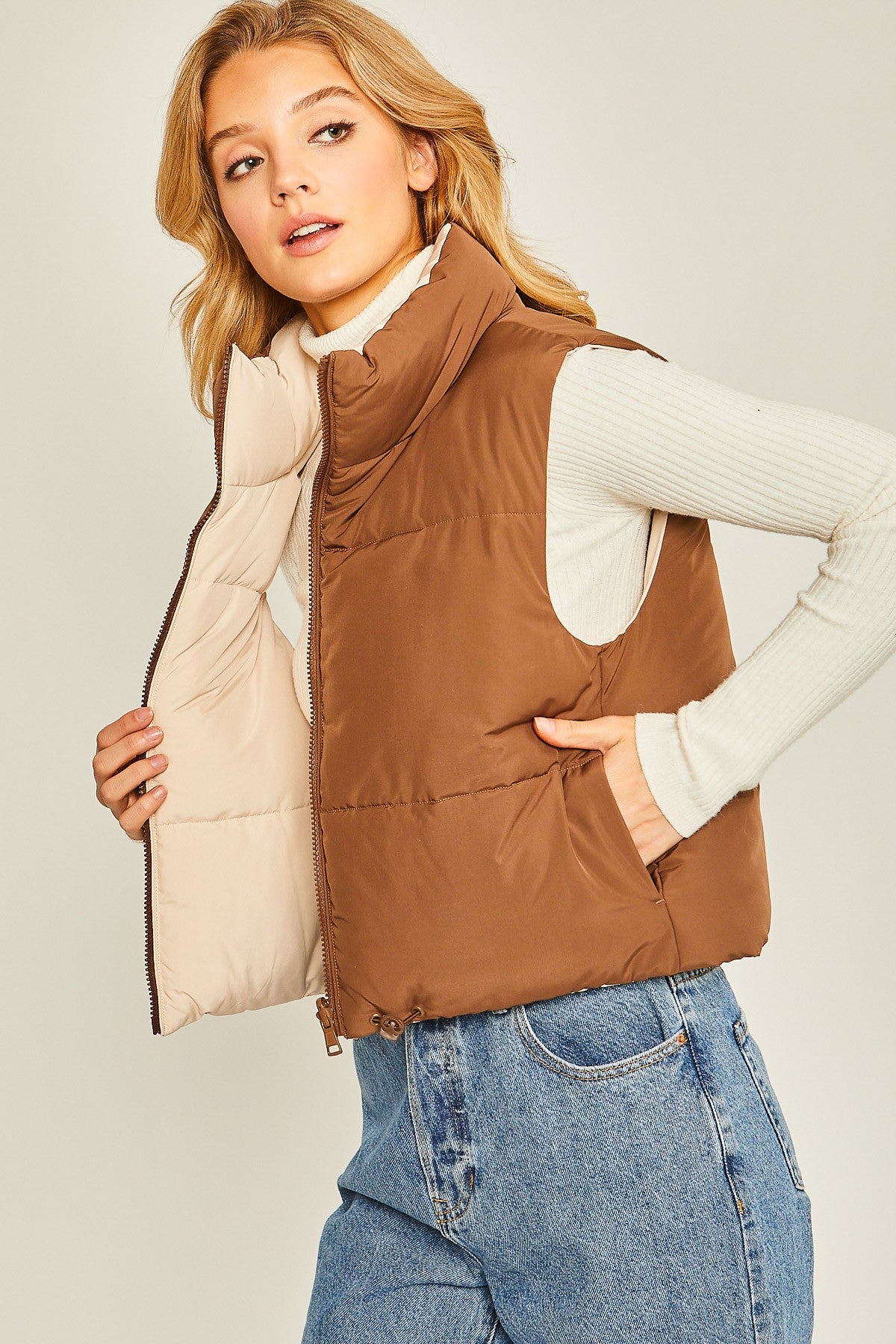 Woven Solid Reversible Vest - (Cocoa)