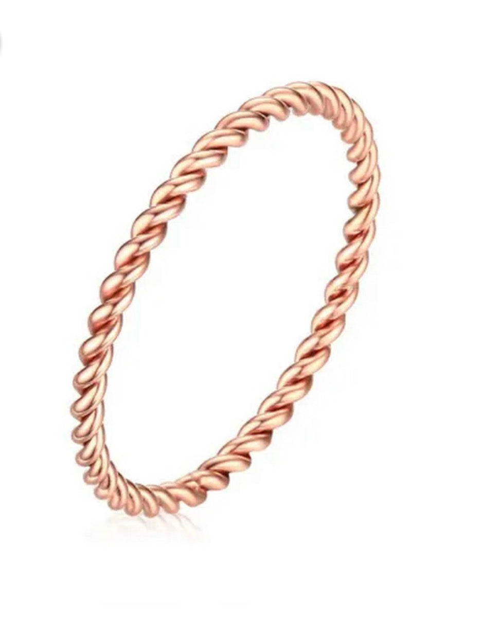 Twisted Skinny Ring 1mm Rose Gold