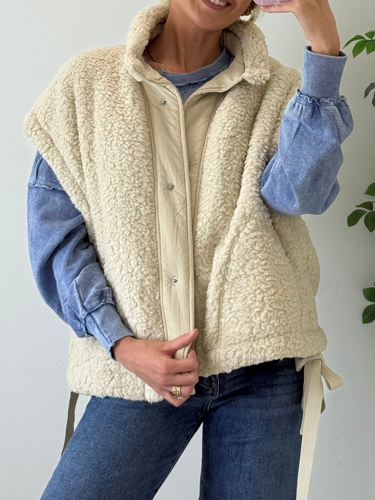 Oversized Sherpa Vest - Beige