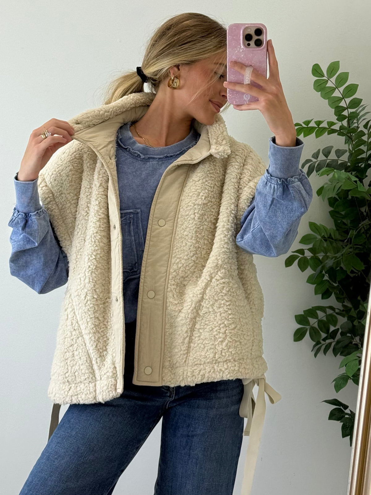 Oversized Sherpa Vest - Beige