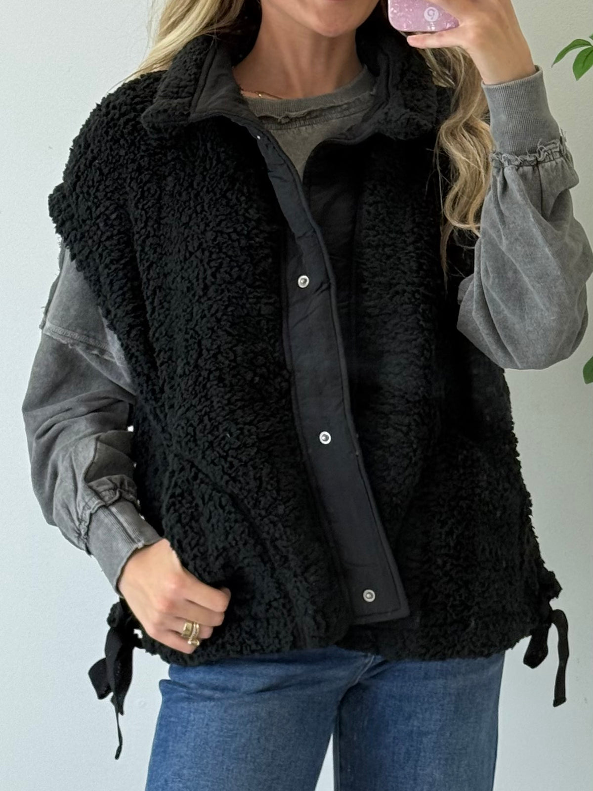 Oversized Sherpa Vest - Black
