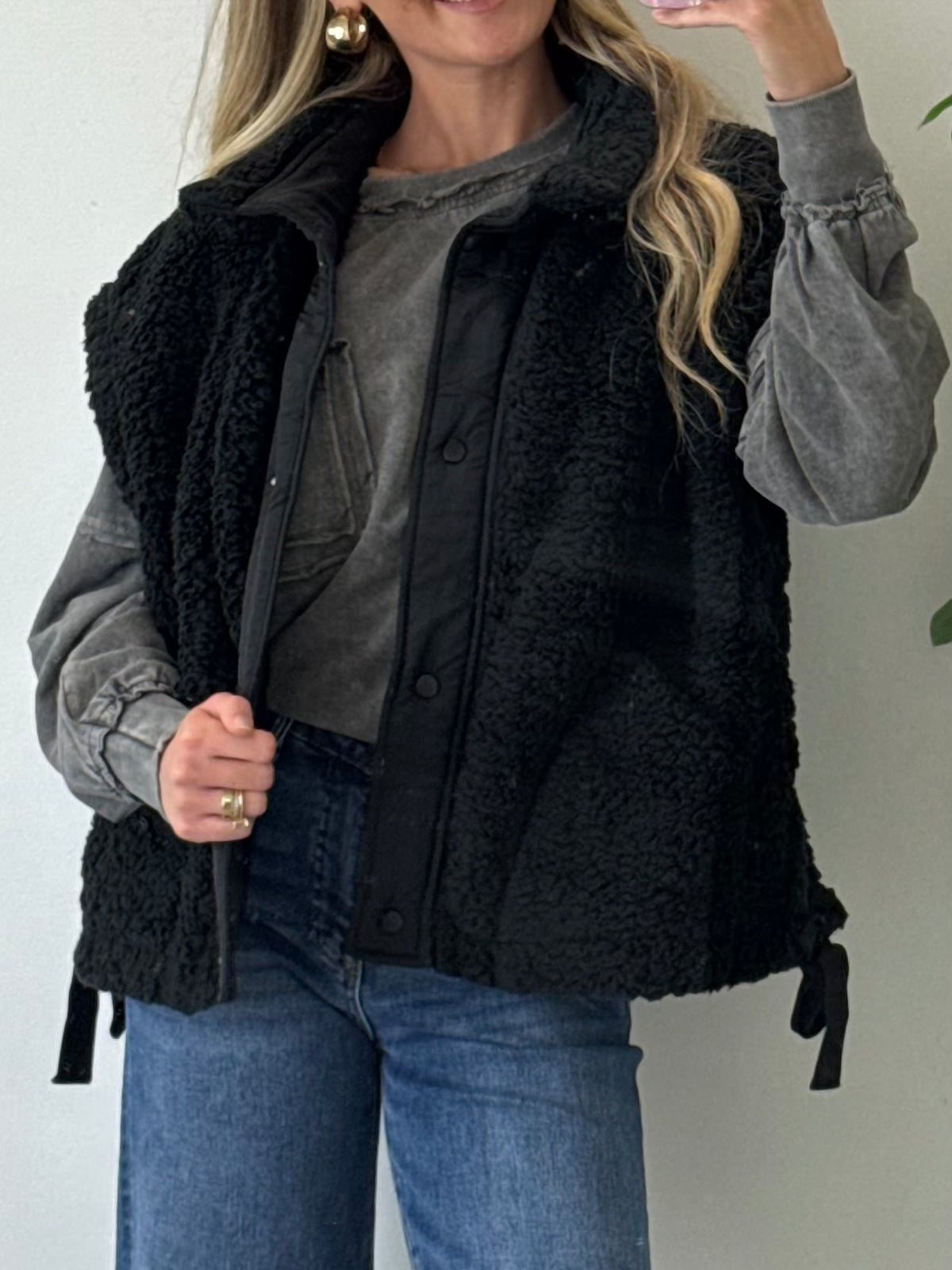 Oversized Sherpa Vest - Black